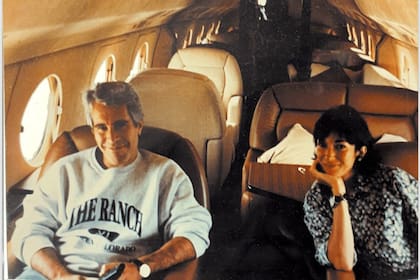 Jeffrey Epstein y su socia, Ghislaine Maxwell