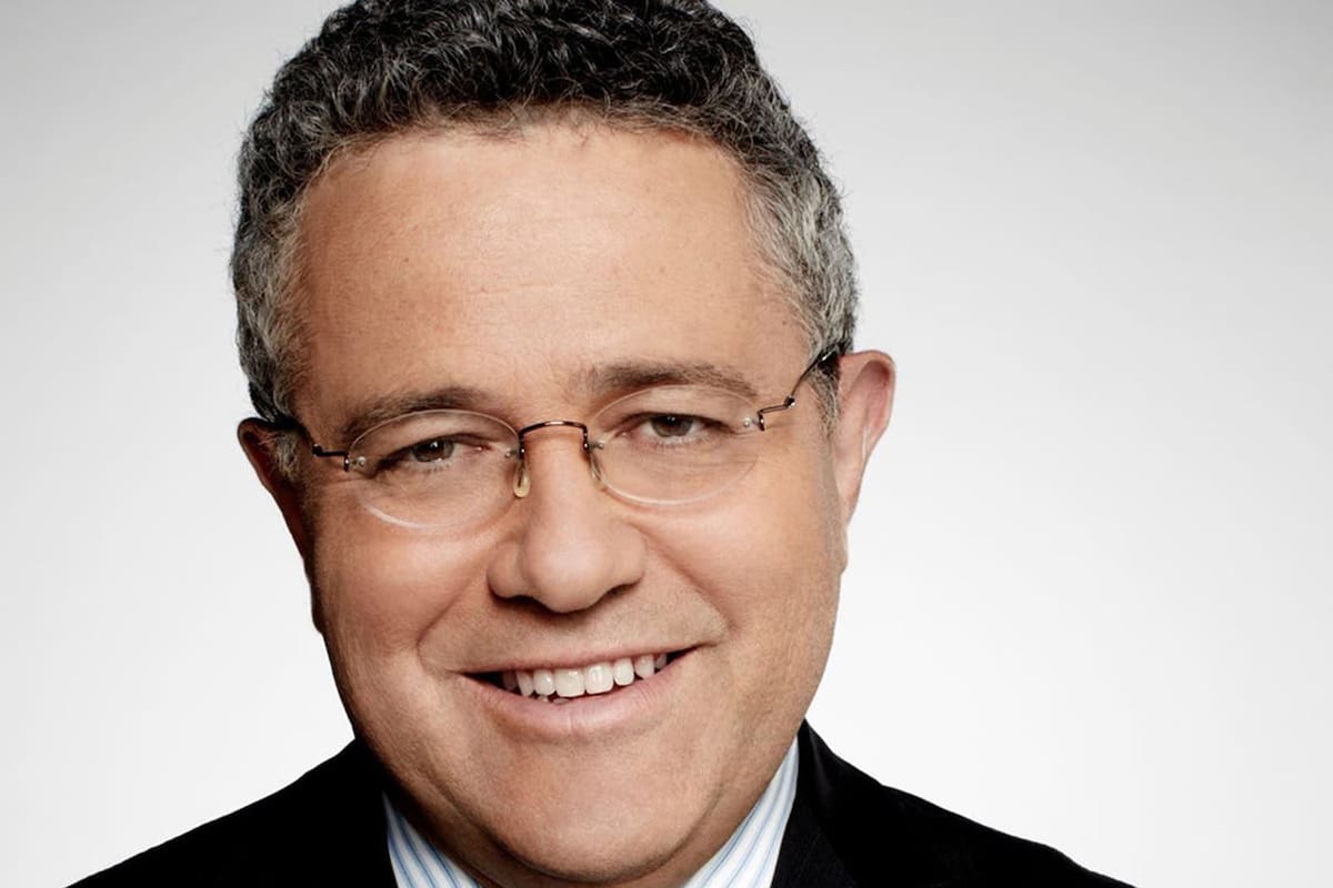 Jeffrey Toobin, un periodista experto en legales, de 60 años, había sido suspendido por la revista hace un mes; dijo que no sabía que estaba online