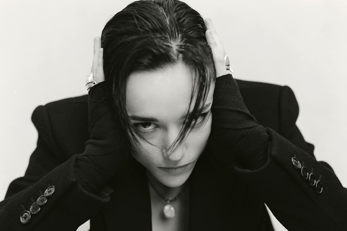 Jehnny Beth, la líder de la feroz banda post-punk Savages, en París, 17 de enero de 2020.