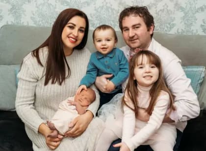 Jemma con su marido y sus hijos