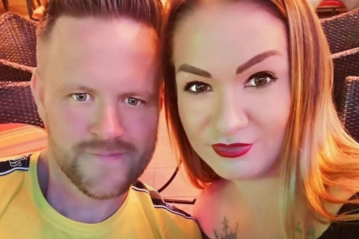 Jenni, de 34, y Richard, de 35 años, se convirtieron en los abuelos más jóvenes de Reino Unido