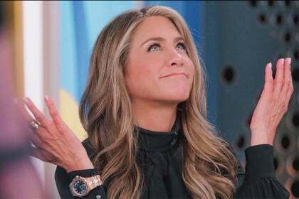 Jennifer Aniston reveló que usó esperma de salmón para su piel y que conserva una bolsa con las cenizas de su terapeuta