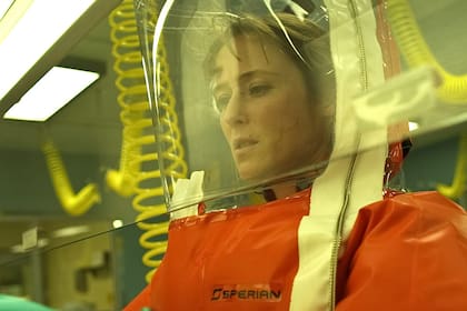 Jennifer Ehle en Contagio, el film de Steven Soderbergh que narra una pandemia con puntos de contacto con el coronavirus