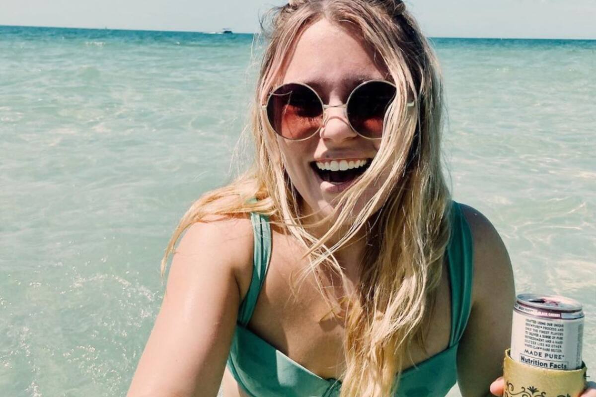 Jennifer estaba en su luna de miel y decidió compartir un momento feliz en sus redes sociales, pero tuvo un descuido que llamó la atención de sus seguidores