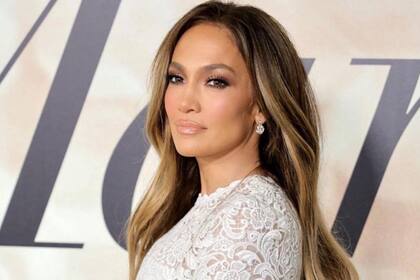 Jennifer López aseguró que cantar con Shakira fue "la peor idea del mundo"
