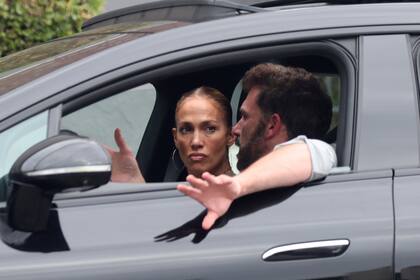 Jennifer Lopez y Ben Affleck protagonizaron una acalorada discusión en su auto, días después del afectuoso gesto del actor con su exesposa, Jennifer Garner