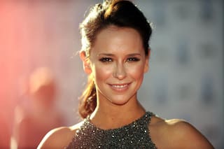 Atacada y dolida, Jennifer Love Hewitt se defendió de las críticas por su nuevo look