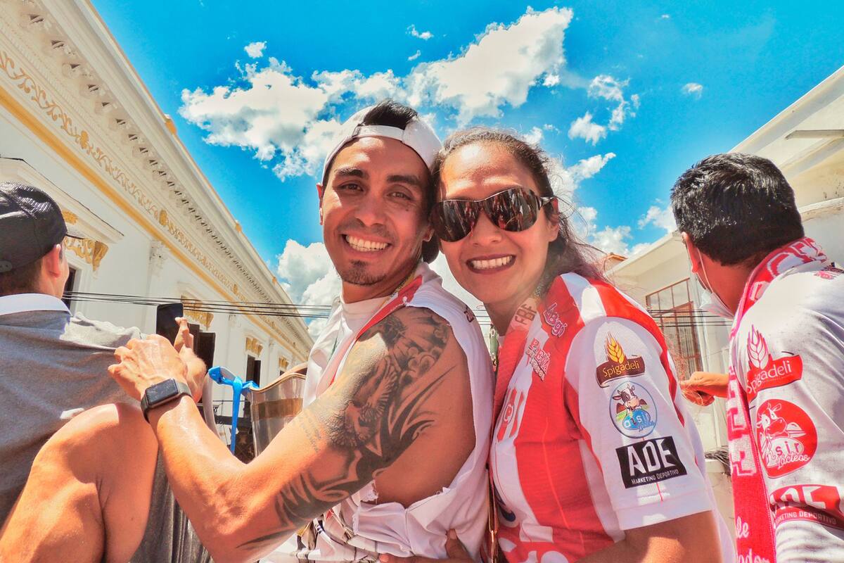 Jenny Montaño, presidenta de Independiente Petrolero, campeón de la primera división boliviana