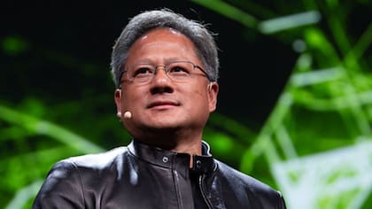 Jensen Huang, emprendedor taiwanés de 61 años, dirige Nvidia, la empresa "del momento" en materia de desarrollo de inteligencia artificial y famosa por sus microchips