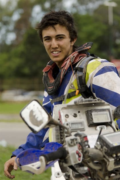 Jeremías, el joven piloto que hizo historia en el Dakar 2015