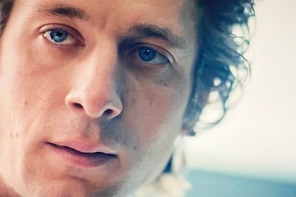Jeremy Allen White es Carmen "Carmy" Berzatto en la serie El Oso