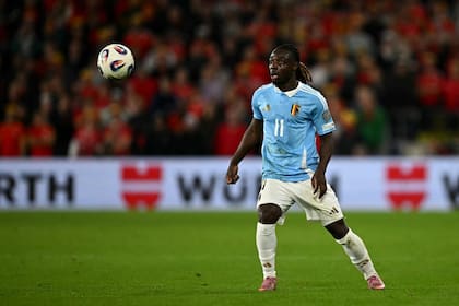 Jeremy Doku, titular en Bélgica