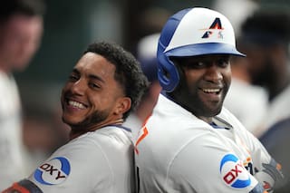 Grand Slam de Peña y 2 jonrones de Álvarez impulsan a Astros a vencer 8-5 a Marlins