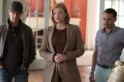 Jeremy Strong, Sarah Snook y Kieran Culkin interpretan a los hermanos Roy