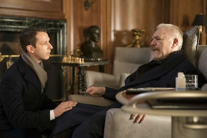 Jeremy Strong y Brian Cox en una escena de Succession
