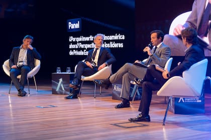 Jerónimo Bosch (Pegasus), Sebastián Popik (Aqua Capital), y José Sosa del Valle (Lexington Partners), moderados por Roberto Chute (The Rohatyn Group)