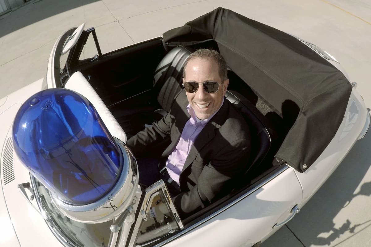 Jerry Senfielden Comediantes en autos tomando café