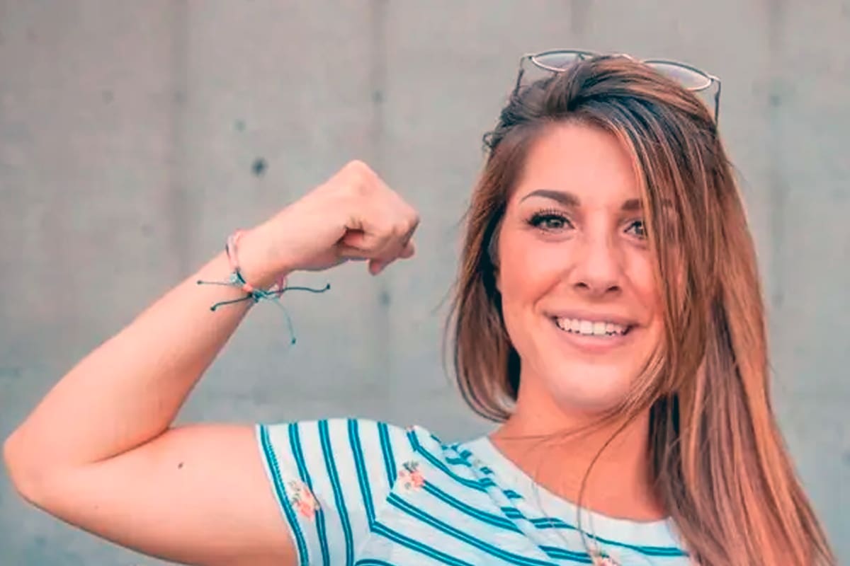 Jess Kaufman no tiene ombligo: algunos de los órganos se formaron fuera de la pared abdominal y debió ser operada a poco de haber nacido