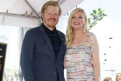 Jesse Plemons, prometido de la actriz, le dedicó unas palabras; la pareja se conoció filmando la serie Fargo