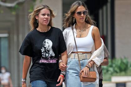 Jessica Alba reveló que va a terapia junto a su hija mayor, Honor: “Nos peleábamos todo el tiempo y yo no quería vivir así”
