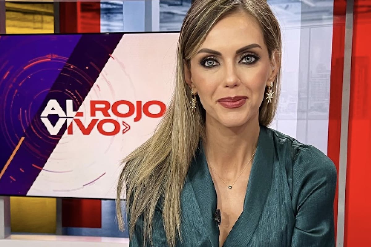 Jessica Carrillo comenzó su carrera en Telemundo en 2004