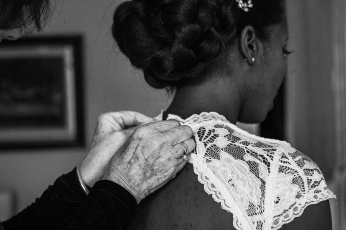 Jewel, después de escapar, en el día de su boda