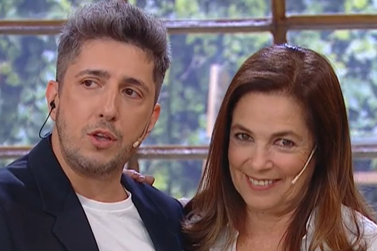 Jey Mammon debutó en la conducción de La Peña de Morfi y recibió un conmovedor elogio por parte de Sandra Mihanovich, la primera cantante invitada al ciclo en 2022