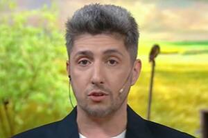 Jey Mammon se sorprendió frente a la respuesta de un niño que entrevistó en el marco al homenaje por el Día de la Bandera
