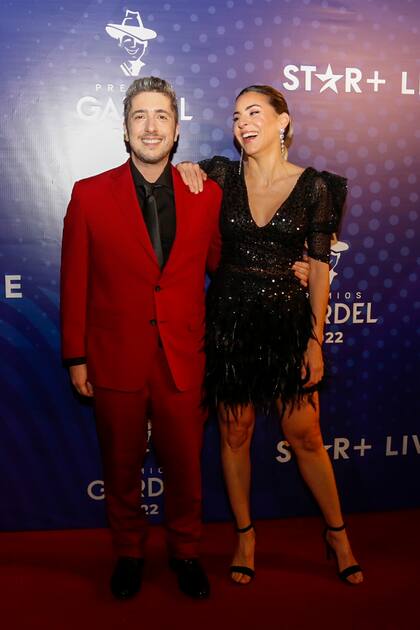 Jey Mammon y Eleonora Pérez Caressi, los conductores