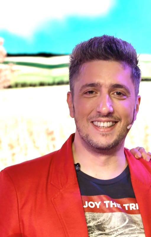 Jey Mammón y Jésica Cirio, los nuevos conductores del ya icónico programa dominical de Telefe