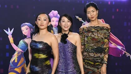 Ji-Young Yoo (izquierda) y May Hong (derecha) también son actrices de doblaje en la película