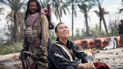 Jiang Wen y Donnie Yen, en el film de Gareth Edwards