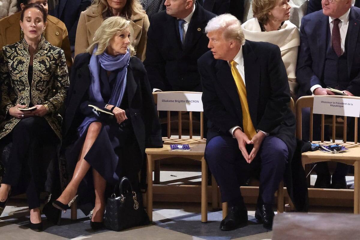 Jill Biden y Donald Trump, en París, Francia, el 7 de diciembre de 2024