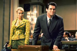 Jim Carrey interpreta a un abogado que luego de mentir descaradamente en su trabajo se ve obligado a decir la verdad