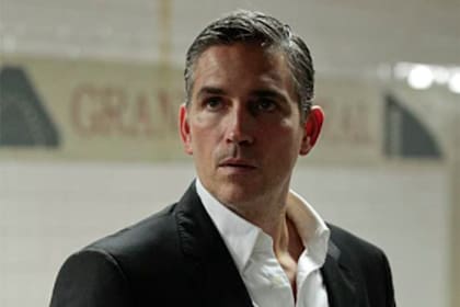 Jim Caviezel, el protagonista de La pasión de Cristo, promueve peligrosas teorías conspirativas
