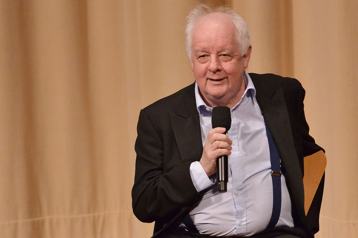 Jim Sheridan, entre un film autobiográfico con música de U2 y la ardua misión de convencer a Daniel Day-Lewis de volver a actuar