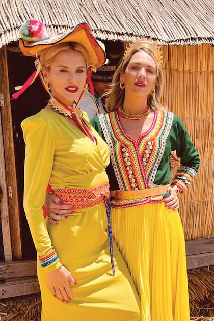 Jimena con la española Julia Muñoz Arévalo, que es diseñadora de joyas. "Es una artista que vive en París. Su última colección, Chibola, está completamente inspirada en Perú. Por eso, quiso presentar allí su nueva línea", cuenta la cordobesa.
