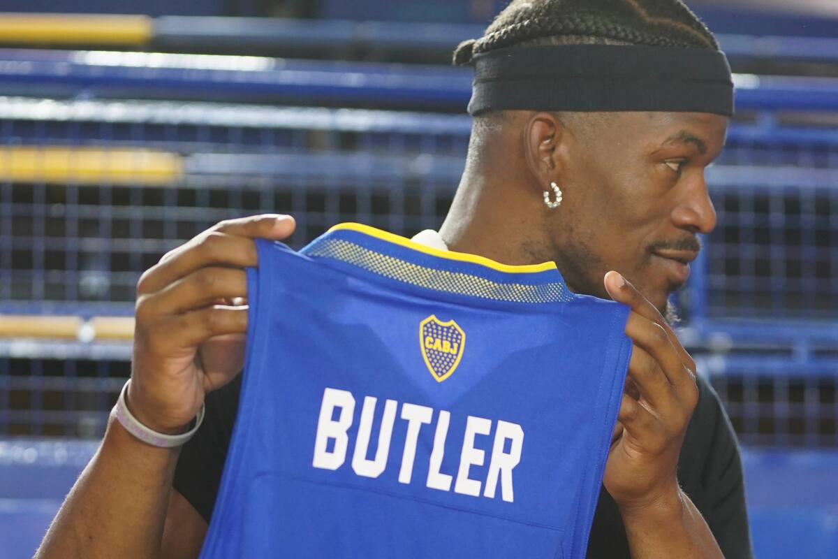Jimmy Butler, estrella de la NBA, entrenó en La Bombonerita