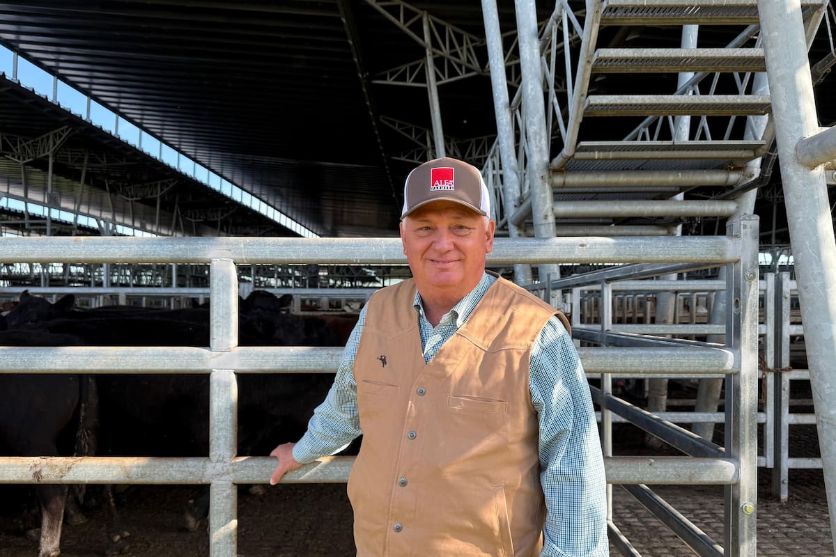 Jimmy Parnell, productor ganadero de quinta generación de Alabama y presidente de la Alabama Farmers Federation, durante su visita al MAG de Cañuelas