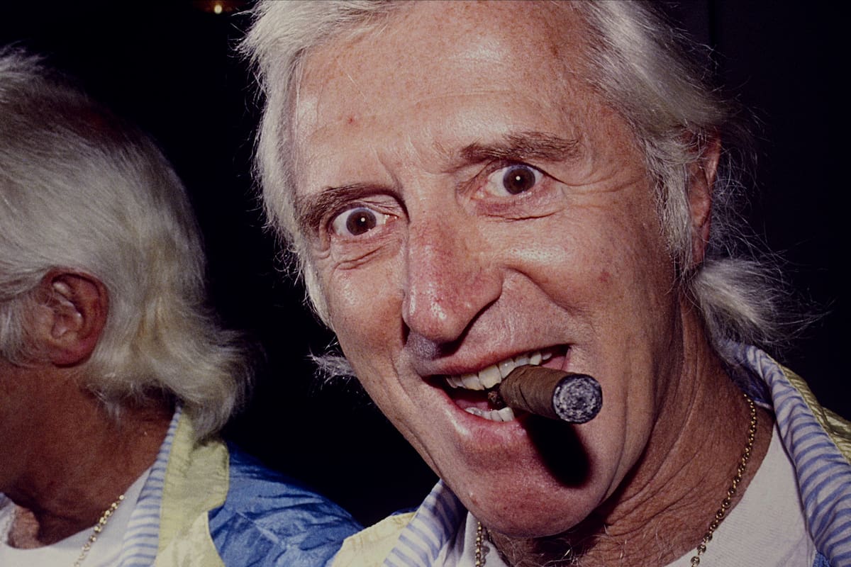 Jimmy Savile: Una historia de terror británica (Netflix).