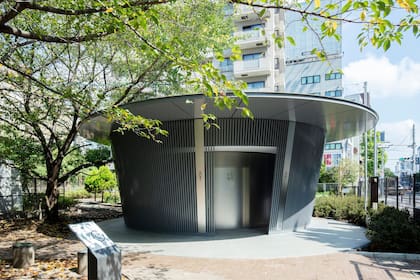Jingu-Dori Park