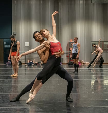 Jiva Velázquez y Nadia Muzyca se preparan para la nueva serie de funciones del Ballet Estable