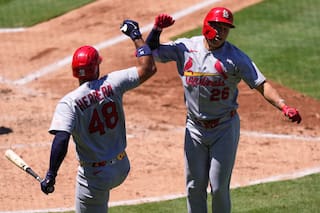 Dobbins lanza seis entradas y Wetherholt pega jonrón en triunfo 1-0 de Cardenales sobre Angelinos