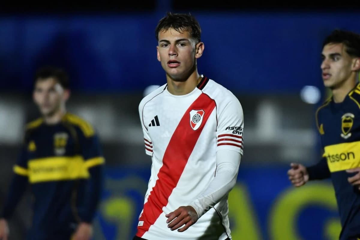 Joaco Freitas, en el último clásico disputado ante Boca en el equipo de Reserva