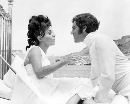 Joan Collins y Anthony Newley, unidos entre 1963 y 1971