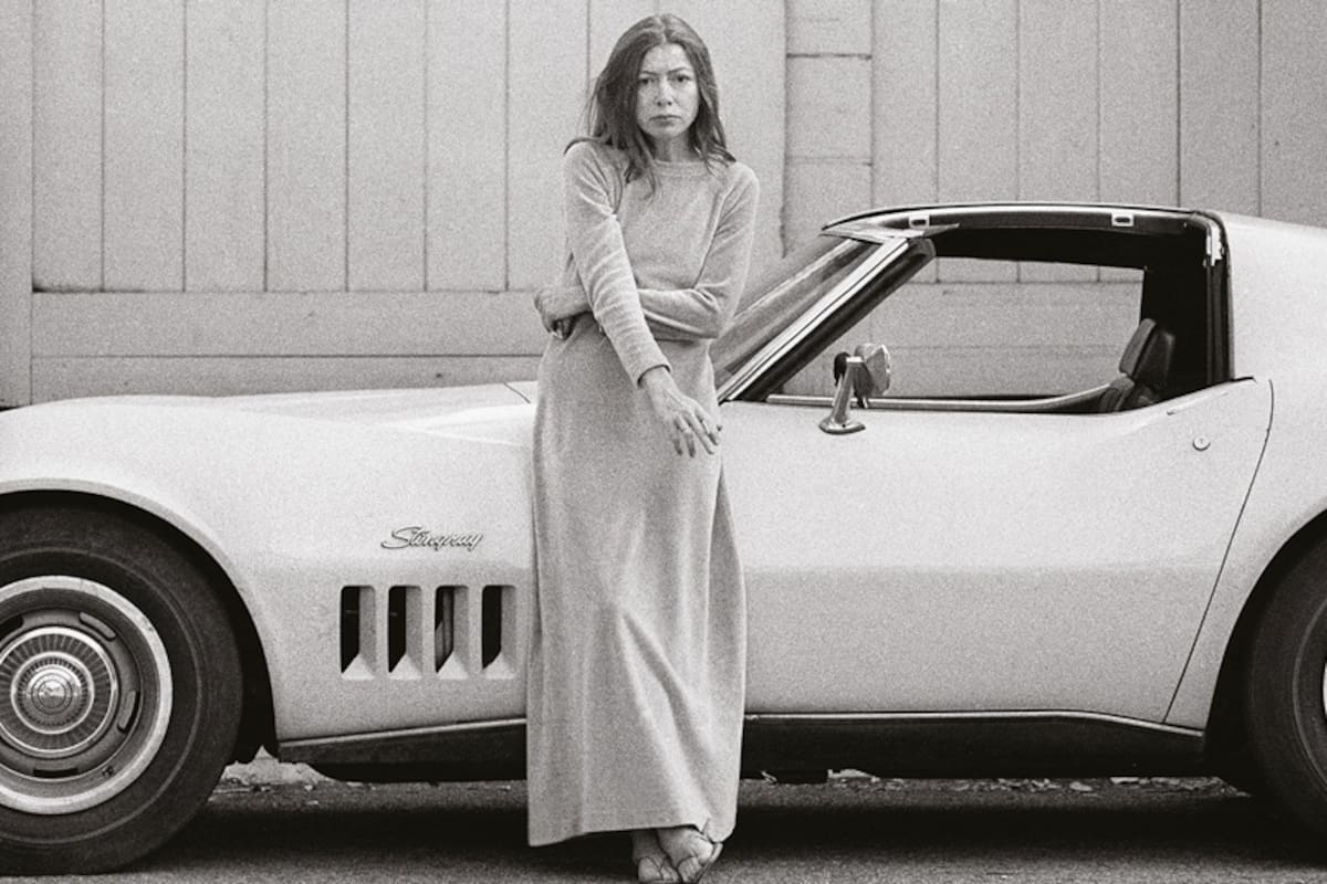 Joan Didion en los años 70, fotografiada por Julian Wasser