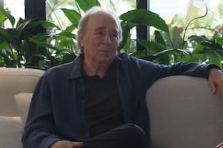 Joan Manuel Serrat a sus 82 años: “Todo pasa muy deprisa; hoy eres fuego y mañana olvido”