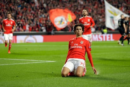 Joao Felix, el jugador más joven en marcar tres goles en un partido del segundo torneo europeo en importancia