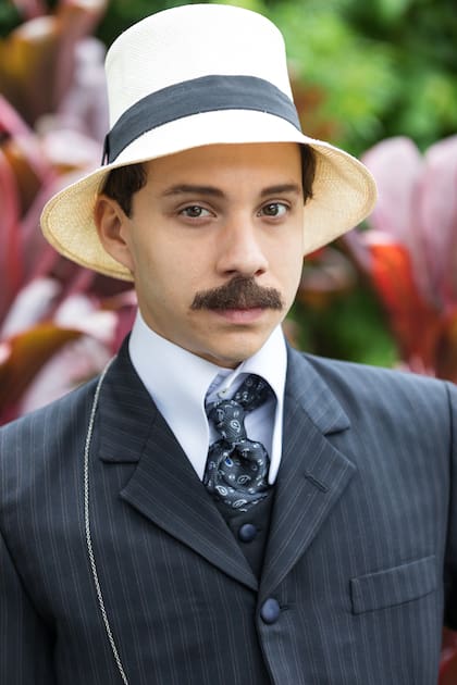 João Pedro Zappa da vida a Alberto Santos-Dumont en la miniserie de HBO