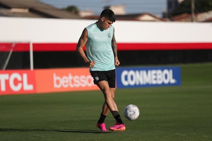 Joaquín Correa, en un entrenamiento con la selección